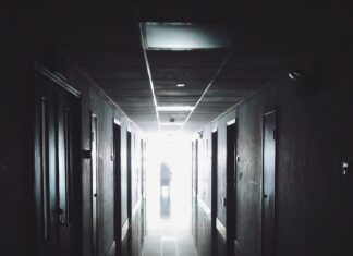 Jak awaryjnie odpalić samochód? Jak awaryjnie odpalić samochód?